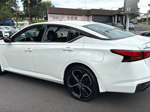 Certified 2023 Nissan Altima 2.5 SR w/ SR Premium Package AWD/4WD image 23