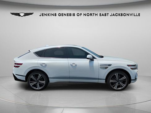 Used 2025 Genesis GV80 3.5T e-SC AWD/4WD image 8