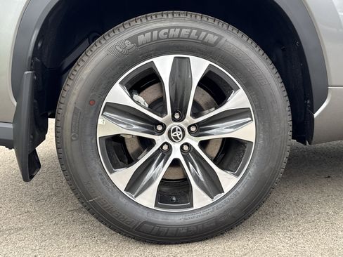 New 2025 Toyota Highlander XLE AWD/4WD image 44
