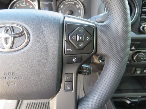Used 2023 Toyota Tacoma TRD Sport image 21