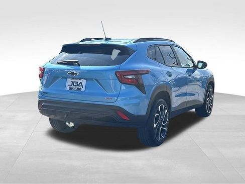 Used 2025 Chevrolet Trax RS image 27