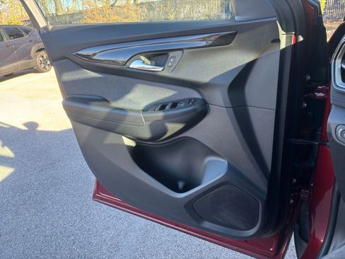 Used 2025 Chevrolet TrailBlazer LT w/ Driver Confidence Package image 20