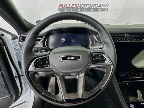 New 2025 Jeep Grand Cherokee Overland w/ Adv Protech Group III AWD/4WD image 11