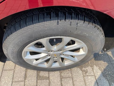 Used 2020 Chevrolet Equinox LT FWD image 11