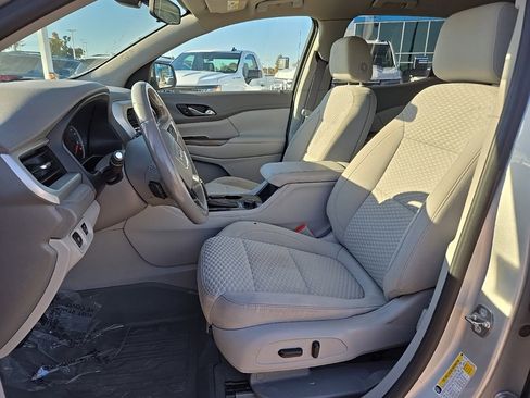 Used 2019 GMC Acadia SLE w/ LPO, Floor Liner Package image 11