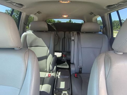 Used 2013 Toyota Highlander Limited image 14