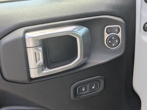 Used 2021 Jeep Wrangler Unlimited Sport AWD/4WD image 15