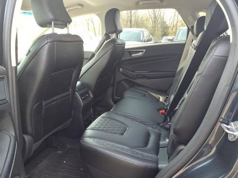 Used 2024 Ford Edge Titanium AWD/4WD image 9