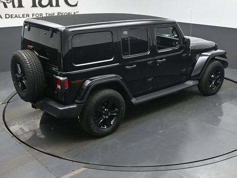 Used 2023 Jeep Wrangler Unlimited Sahara AWD/4WD image 40