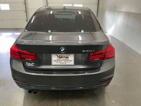 Used 2018 BMW 330i xDrive Sedan w/ Convenience Package AWD/4WD image 5