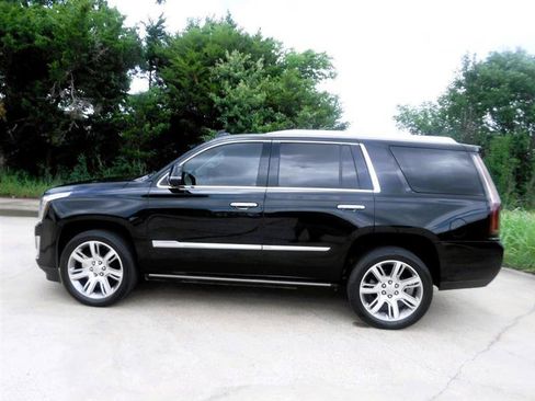 Used 2015 Cadillac Escalade Premium AWD/4WD image 10