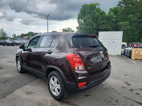 Used 2020 Chevrolet Trax LS w/ Tint and Cruise Package FWD image 3