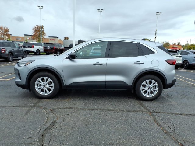 Used 2024 Ford Escape Active AWD/4WD image 4
