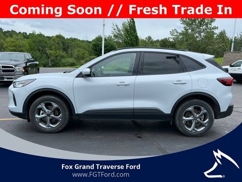 Used 2025 Ford Escape ST-Line Select AWD/4WD image 40