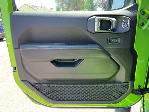 New 2025 Jeep Wrangler Unlimited Rubicon 392 image 9