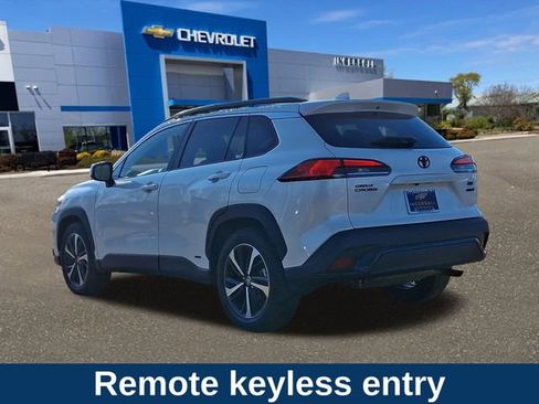 Used 2023 Toyota Corolla Cross XSE image 5