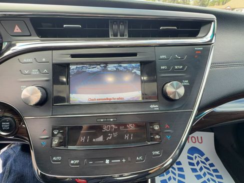 Used 2013 Toyota Avalon XLE Touring FWD image 14