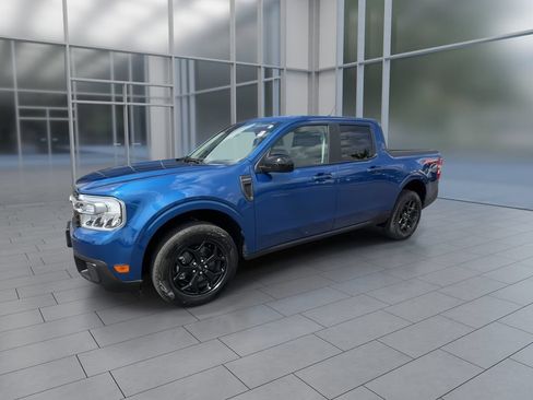 Used 2024 Ford Maverick Lariat w/ FX4 Off-Road Package AWD/4WD image 4