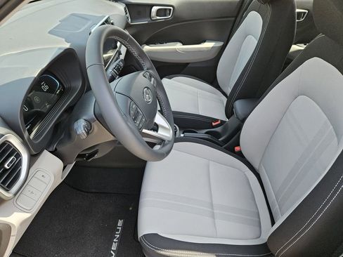 New 2026 Hyundai Venue SEL FWD image 13