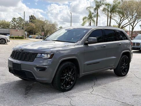 Used 2021 Jeep Grand Cherokee Laredo X image 7