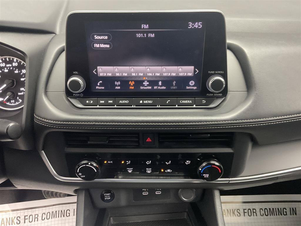 Used 2024 Nissan Rogue S FWD image 13