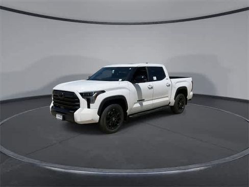 Used 2025 Toyota Tundra Limited image 4