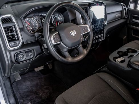 Used 2024 RAM 2500 Big Horn w/ Sport Appearance Package image 15