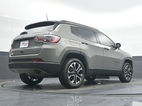 Used 2022 Jeep Compass Limited image 21