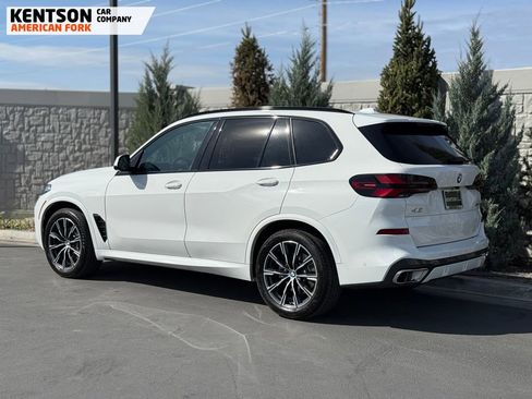 Used 2025 BMW X5 xDrive40i w/ M Sport Package image 5