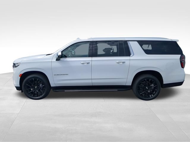 Used 2023 Chevrolet Suburban Premier w/ Premium Package 2 AWD/4WD image 2