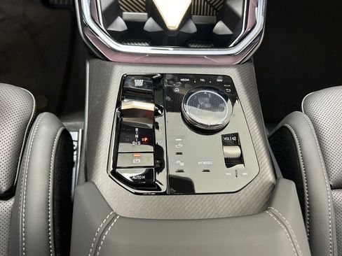 Used 2025 BMW X3 xDrive30i w/ Convenience Package image 23