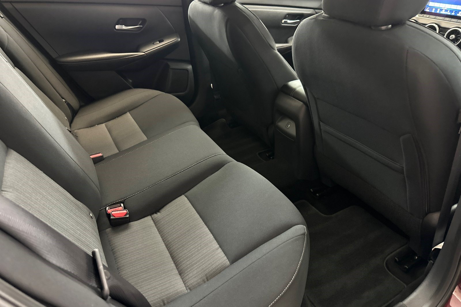 Used 2023 Nissan Sentra SV w/ All-Weather Package FWD image 32