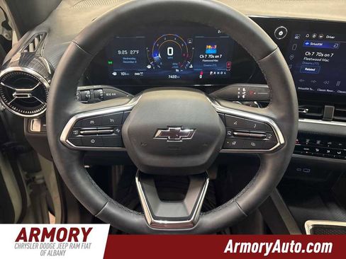 Used 2025 Chevrolet Equinox LT w/ Midnight Edition image 14