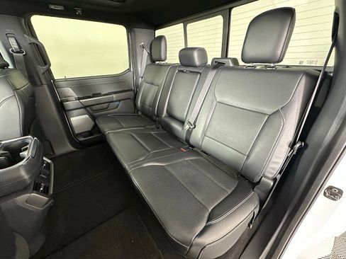 Used 2024 Ford F150 Lariat image 34