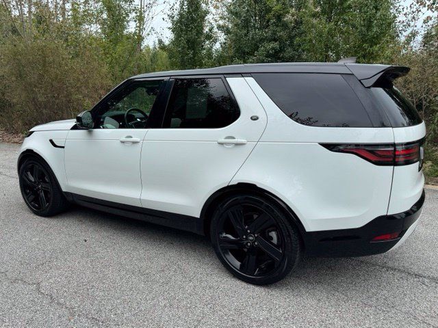 Used 2024 Land Rover Discovery Dynamic SE AWD/4WD image 7