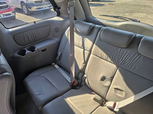 Used 2006 Toyota Sienna XLE w/ XLE Pkg 9 AWD/4WD image 17