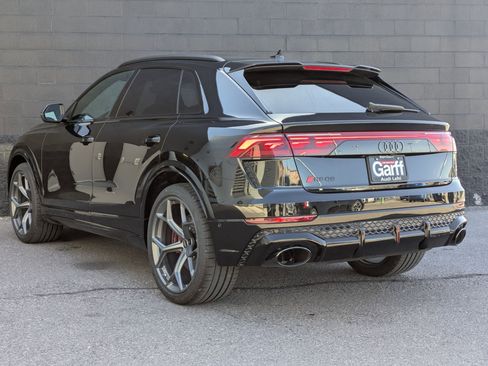 New 2026 Audi RS Q8 performance image 7