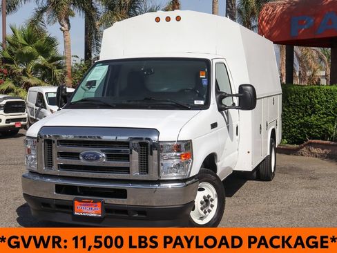 Used 2024 Ford E-350 and Econoline 350 Super Duty w/ Power Windows & Locks Group RWD image 4