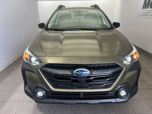 Used 2024 Subaru Outback Premium image 2