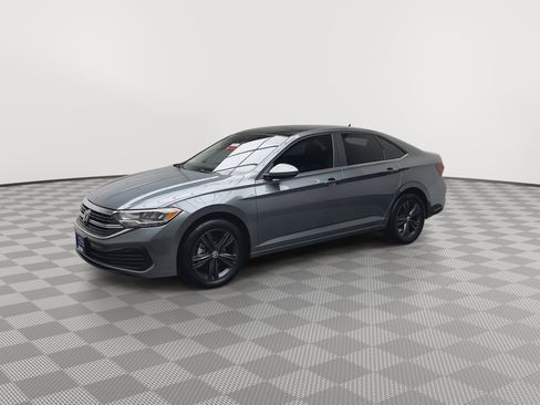 Used 2024 Volkswagen Jetta SE w/ Panoramic Sunroof Package image 36