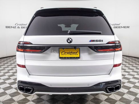 Used 2025 BMW X7 M60i image 8