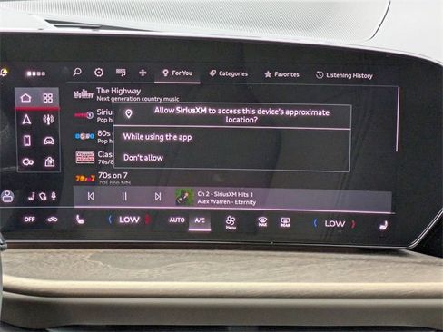 Used 2025 Audi Q5 Premium w/ Convenience Package image 22