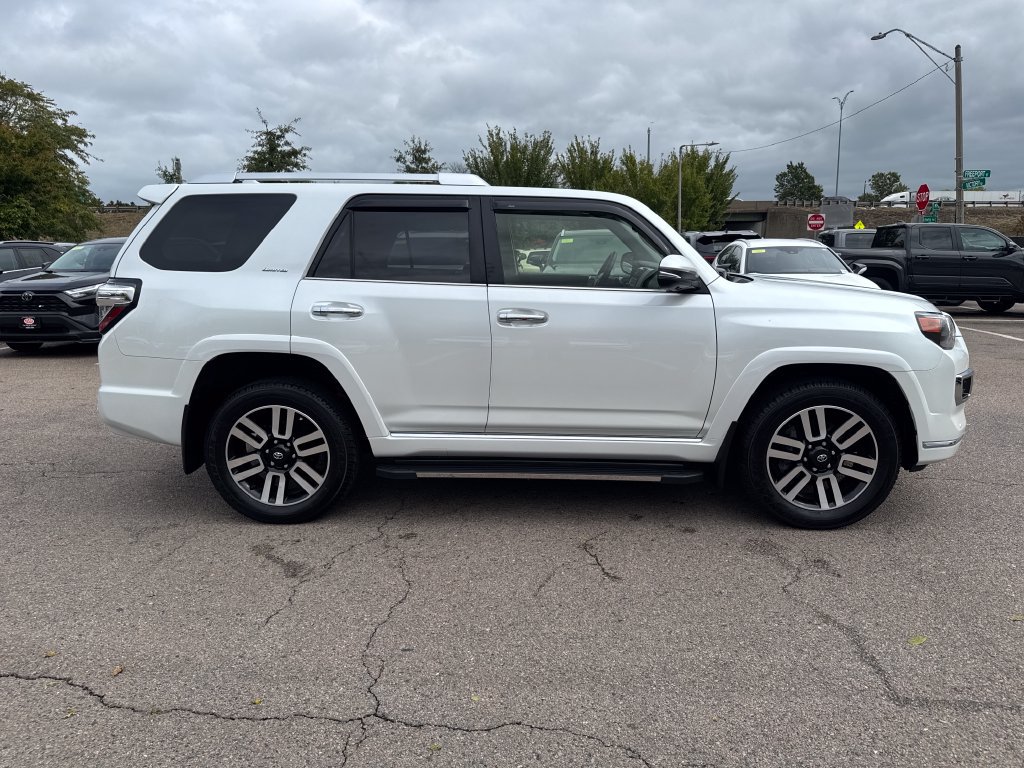 Used 2024 Toyota 4Runner Limited AWD/4WD image 9