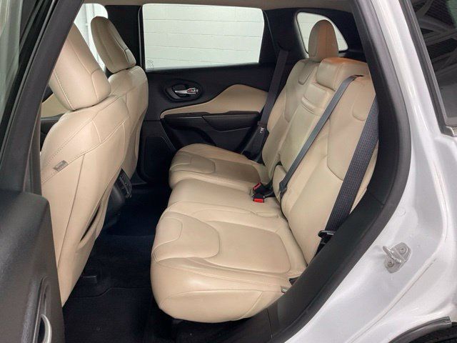 Used 2016 Jeep Cherokee Limited AWD/4WD image 12
