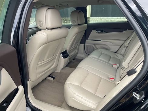 Used 2013 Cadillac XTS FWD image 14