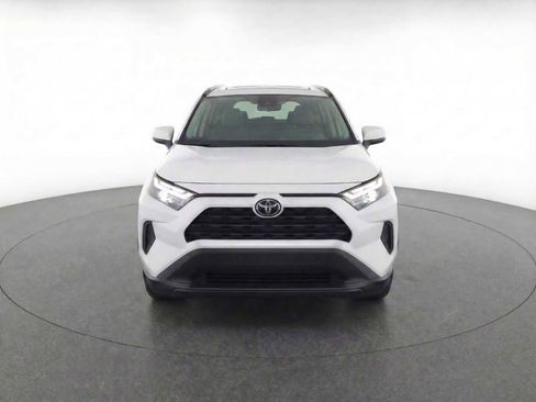 Used 2023 Toyota RAV4 XLE w/ Convenience Package image 2