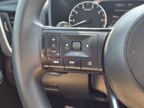 Used 2021 Nissan Rogue S FWD image 20