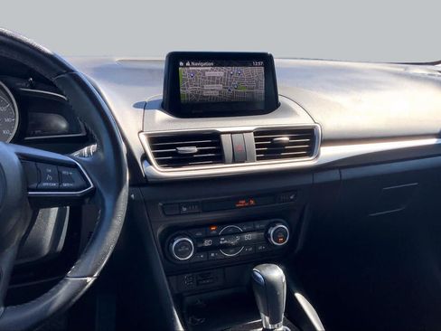 Used 2018 MAZDA MAZDA3 Touring FWD image 7