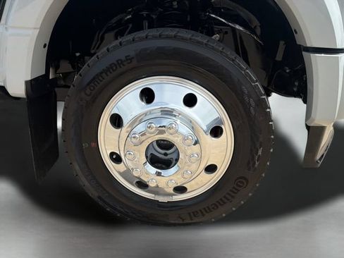 Used 2026 Ford F450 Platinum w/ FX4 Off-Road Package AWD/4WD image 9