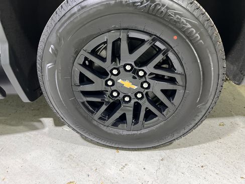 Used 2024 Chevrolet Silverado EV W/T image 13